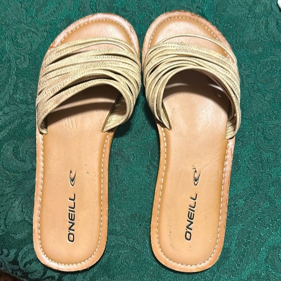 O’Neill Laguna Tan & Silver strappy sandals flip-flops slides Women’s Teen - Picture 1 of 7